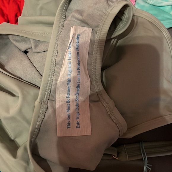 🌸KONA SOL ONE PIECE SWIM - Picture 10 of 11